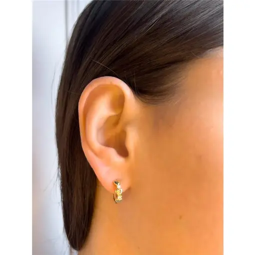 ARGOLA ARO LISO FRENTE 3 CORAÇÕES LISO COM 2 ZIRCÔNIAS CRISTAL V