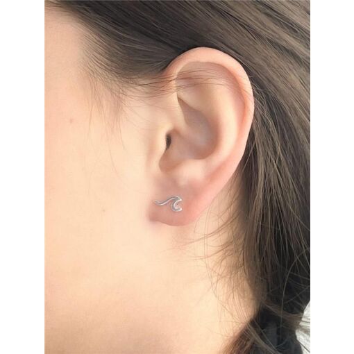 BRINCO FORMATO ONDA DO MAR| 1,2CM| BANHO DE PRATA