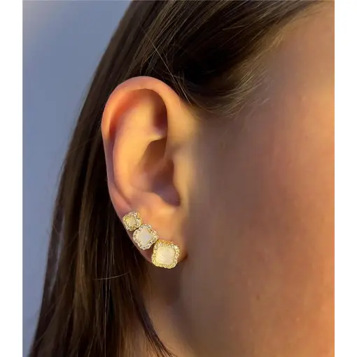 TRIO TREVO REDOR CRAVEJADO MADREPÉROLA | BANHADO EM OURO 18K