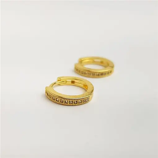 ARGOLA FRENTE CRAVEJADA VERSO VAZADO 2MM| BANHADO EM OURO 18K