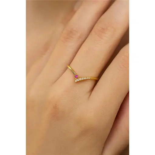 ANEL EM `V` ARO LISO/CRAVEJADO CENTRO ZIRCÔNIA CRISTAL ROSA CLAR