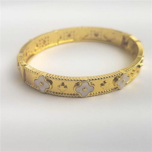 BRACELETE ARO CRAVEJADO 5 TREVOS EM MADRE PÉROLA | SEM GARANTIA