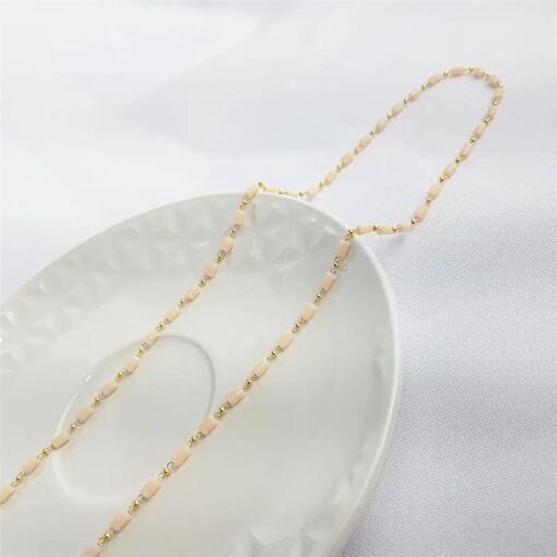 COLAR ALONGADO PEDRINHAS ROSAS LEITOSAS|60+10CM| BANHADO EM OURO