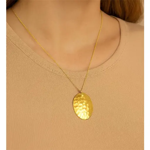 COLAR VENEZIANA PG CHAPA OVAL EM RELEVO ESCAMAS | BANHADO EM OUR
