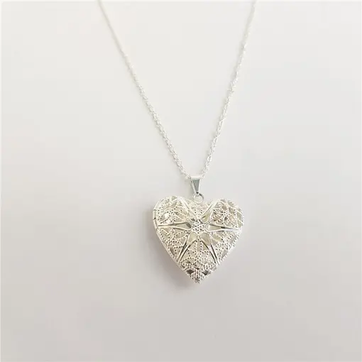 COLAR ELO BAILARINA PINGENTE RELICÁRIO CORAÇÃO ARO LISO EM GRADE