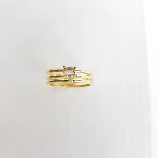 ANEL ARO TRIPLO 4 ZIRCÔNIA 1 ZIRCÔNIA RETANGULAR LÍLAS | BANHADO