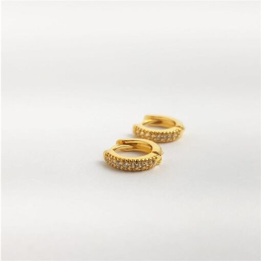 ARGOLA 9MM LISA FRENTE EM ZIRCÔNIA CRISTAL |  BANHADO EM OURO 18