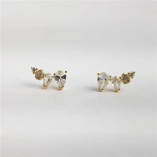 BRINCO 2 GOTAS CRISTAIS E 1 GOTA CRAVEJADA E 1 ZIRCÔNIA CRISTAL