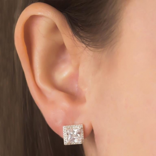 BRINCO PRATA 92,5 SOLITÁRIO CARRÊ GDE. COM PEDRAS AO REDOR