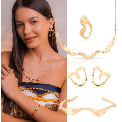 COLAR ORGÂNICO BANHADO OURO 18K - METAL DOURADO