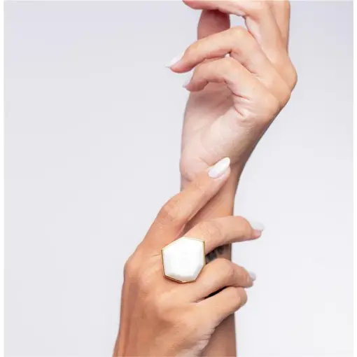 ANEL BANHADO OURO 18K - PORCELANA FACETADA