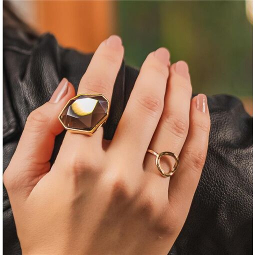 ANEL BANHADO OURO 18K - PEDRA QUARTZO OBSIDIANA FUMÊ PEROLIZADA