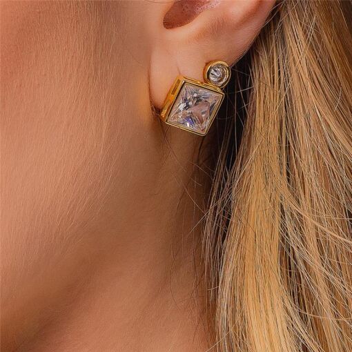 BRINCO BANHADO OURO 18K - PEDRA ZIRCÔNIA