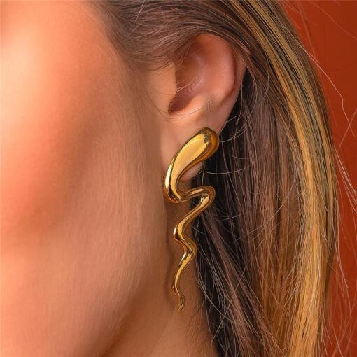 BRINCO BANHADO OURO 18K -  METAL DOURADO