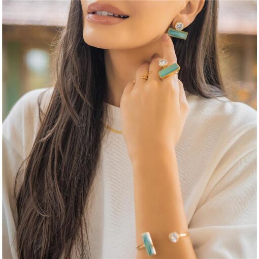 BRINCO BANHADO OURO 18K - PEDRA ÁGATA AZUL CÉU PEROLIZADA / ZIRC