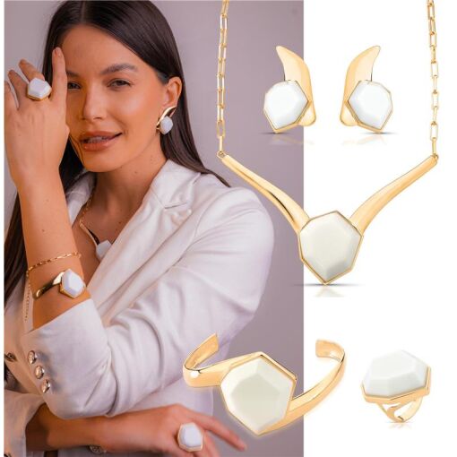 BRINCO BANHADO OURO 18K - PORCELANA