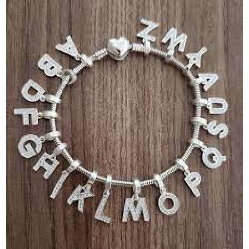 BERLOQUE DE PRATA LETRA X CRAVEJADO