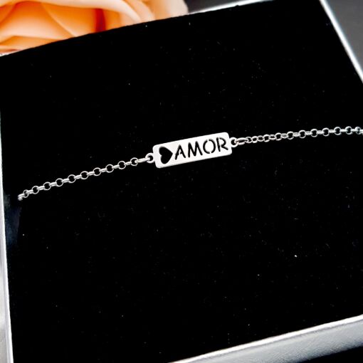 PULSEIRA DE PRATA PLACA AMOR