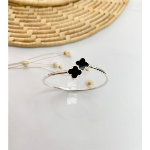 BRACELETE TREVO ÔNIX