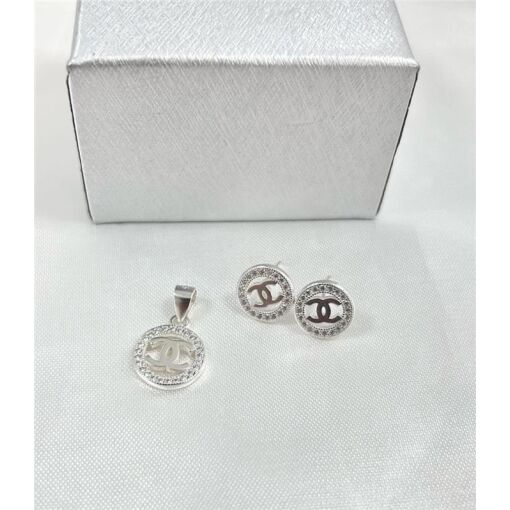 CONJUNTO CRAVEJADO