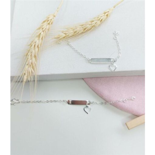 PULSEIRA INFANTIL PLAQUINHA COM CORAÇÃO