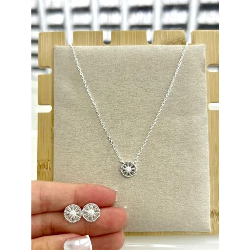 CONJUNTO CRAVEJADO