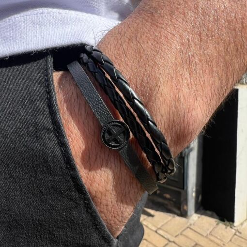 PULSEIRA  LINHA MASCULINA COURO SÍMBOLO DO SÃO BENTO COM 2 FILEI
