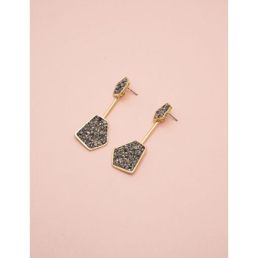 BRINCO LONGO PEDRA PIRITA BANHADO A OURO