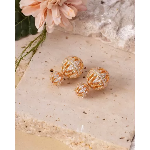 Brinco Jasmine Cravejado com Micro Zirconias