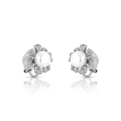 Brinco de Pressão Flor com Borda Cravejada Pérola Shell Cristal