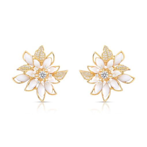 Brinco Flor Magnólia Cravejada com Zircônias e Resina White Pino em Prata 925