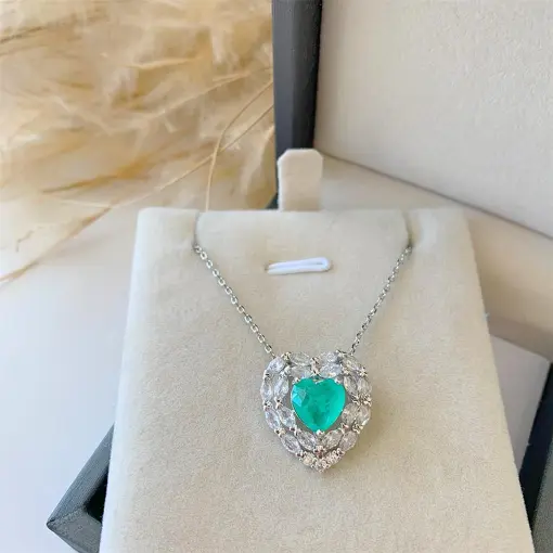 COLAR CORAÇÃO NAVETE HEART