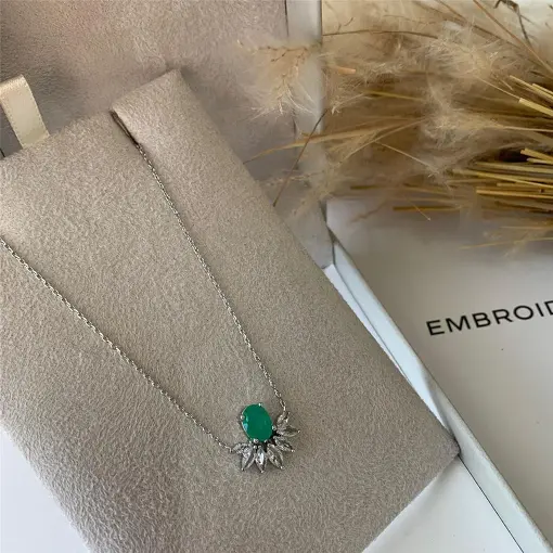 COLAR OVAL NAVETES BN FUSION RENOVO