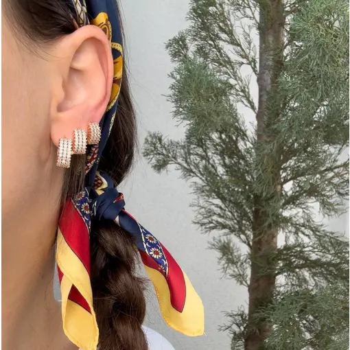 BRINCO TRIO ARGOLAS SALPICADAS CRAVEJADO HOOP EARRINGS