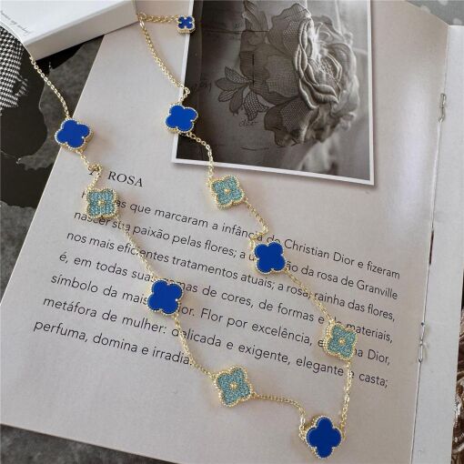 COLAR FLOR CRAVEJADO INSPIRED
