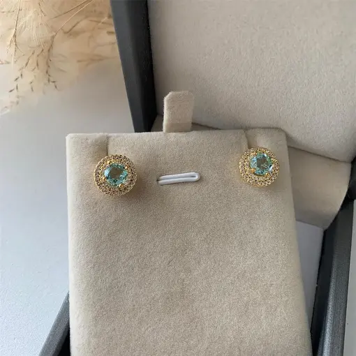 BRINCO PONTO DE LUZ CRAVEJADO DETALHADO BN SOL DE VERANO