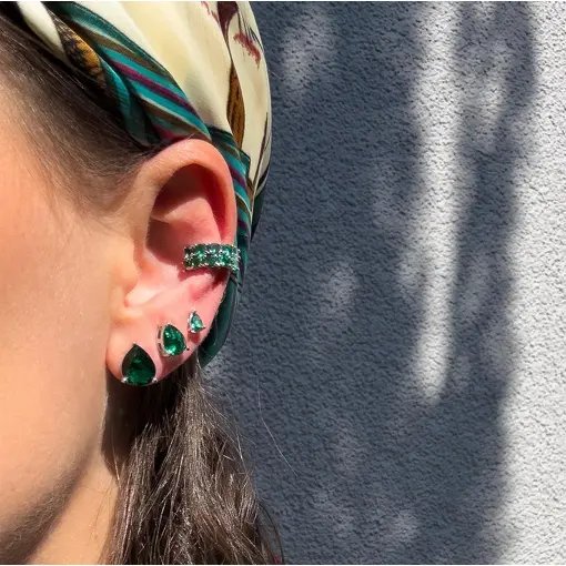 PIERCING PONTO DE LUZ FLUIR