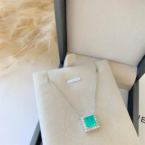 COLAR SQUARE FUSION HEART