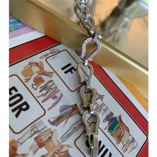 PULSEIRA FERRADURAS CRAVEJADO SOLAR