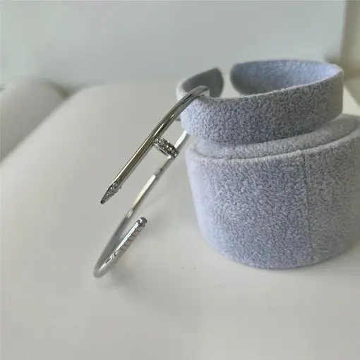 BRACELETE NAIL FINO CRAVEJADO INSPIRED II