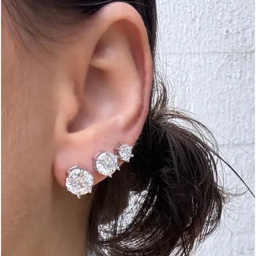BRINCO P. DE LUZ 7MM 6 GARRAS MOISSANITE
