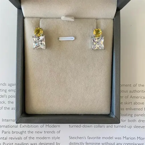 BRINCO SQUARE E PONTO DE LUZ BN SENSE OF SPRING