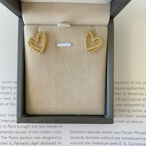 BRINCO CORAÇÃO DUPLO BN SENSE OF SPRING