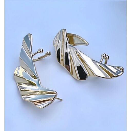 EAR CUFF