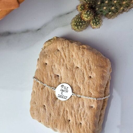 Pulseira de Prata Medalha Paz, Amor e Cuscuz