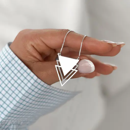 Colar de Prata Triângulo Chapa Riscado