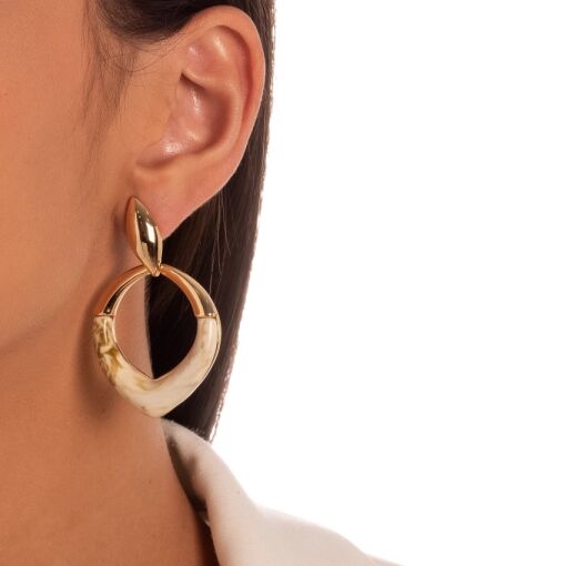 BRINCO ESMALTADO LISO DOURADO BRANCO VAZADO