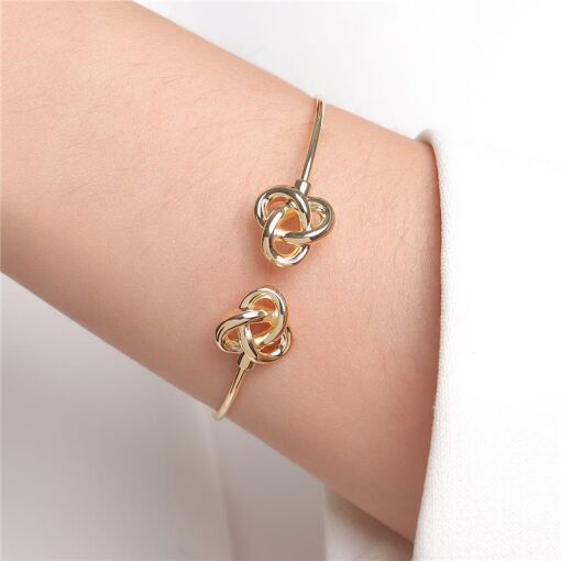 BRACELETE ABERTO 3 ALIANÇAS ORGÂNICAS NAS PONTAS DOURADO