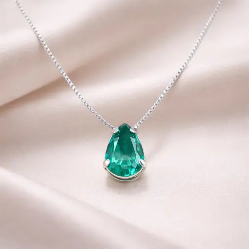 GARGANTILHA PONTO DE LUZ ESMERALDA