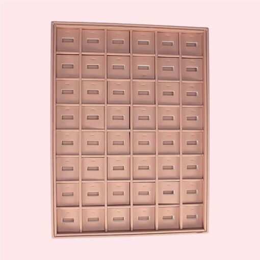 BANDEJA COM 48 TAGS LARGA C/ TAMPA PARA ANEIS